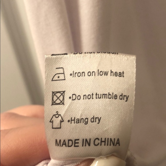 White flowy tank - Picture 4 of 6